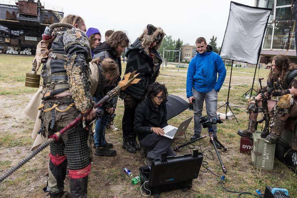 Everybody taking a look